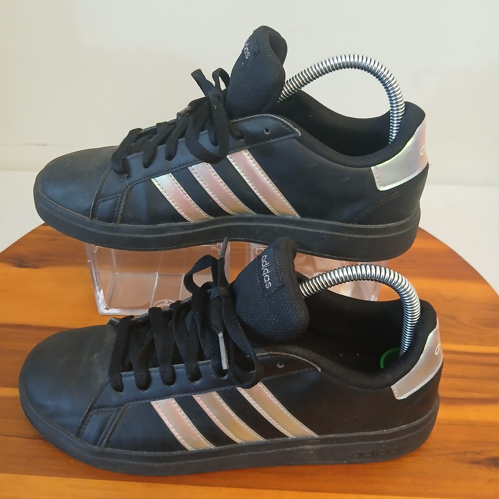Adidas Grand Court 2.0 Kids 6.5 Black Iridescent Running Shoes Sneakers HQ4482